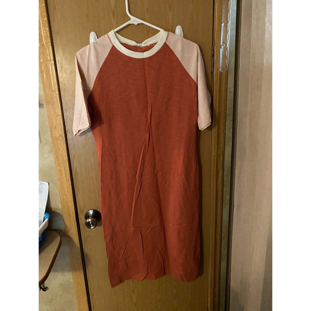 Coral T-shirt Dress Size M